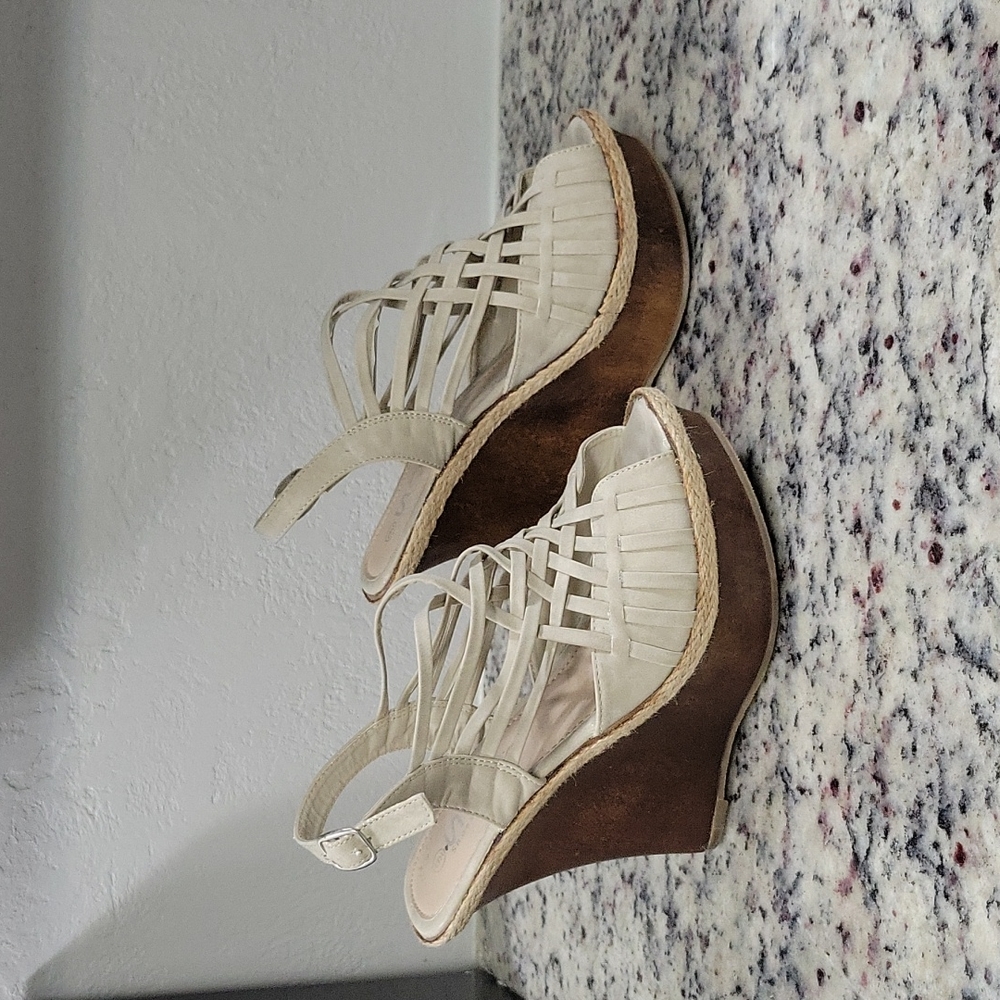 Women summer wedges